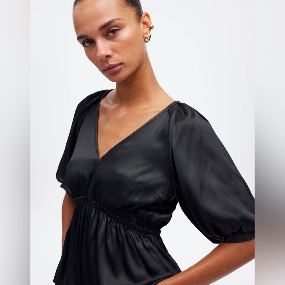NWT Madewell Shirred Puff-Sleeve Top in Satin in Black